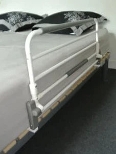 Sponda Letto Universale Pieghevole Ribaltabile in Acciaio 90 Cm - Foto 1 di 12