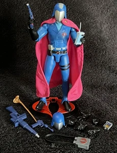 COBRA COMMANDER con SOPORTE COBRA • G.I. JOE SUPER 7 ULTIMATES - Imagen 1 de 4