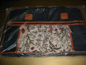 New Sealed Floral Tapestry Luggage Tote Bag Zippered Travel Overnight Black - Picture 1 of 1
