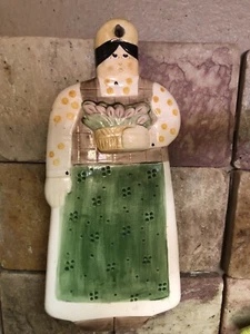 9” ~ Tulip Gardener Figurine Ceramic Wall Decor Hanging Folk Art - Picture 1 of 6
