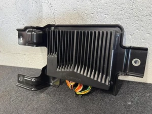 2020-2025 Hyundai Palisade Calligraphy LX2 OEM HARMAN RADIO AMPLIFIER W/ BRACKET - Picture 1 of 11