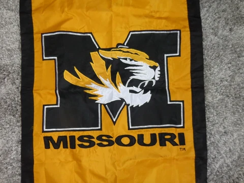NCAA Missouri Tigers Flag / Banner  27 IN. X 43 IN. Heavy Weight Free Shipping ! Cover