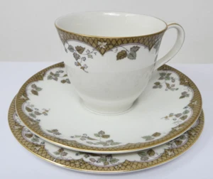 LYNNEWOOD Royal Doulton TC1018 Trio Teacup Saucer Side Plate - Picture 1 of 15