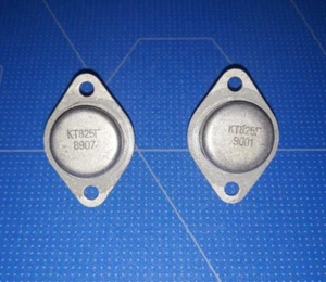 KT825G URSS (Sovietico) transistor SI-P-DARL 120V 20A 150W 4 MHz TO3 - Foto 1 di 1