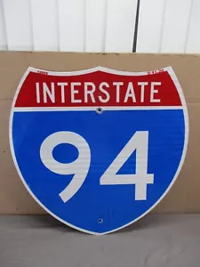 Letrero de carretera de metal vintage I-94 Shield Interestatal Highway 24 x 24" RETIRADO - Imagen 1 de 7