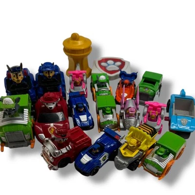 Lote de autos y vehículos fundidos a presión de metal verdadero PAW PATROL - Juego grande de Paw Patrol Foto 1 de 4