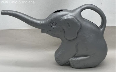 Regador vintage em forma de elefante Union Products - Imagem 1 de 4