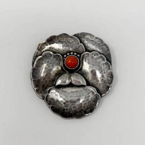 Nachlass Georg Jensen Sterling Silber Brosche "Stiefmütterchen" mit Koralle Nr. 113 - Bild 1 von 9