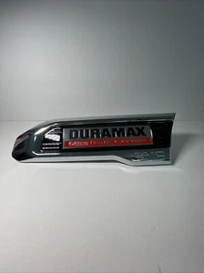 GM Bright Chrome Front Driver Side Fender Ornament Vent 84586287 New OEM - Picture 1 of 3