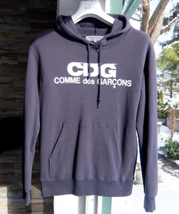 COMME DES GARCONS SWEATER M logo hoodie hoody good design shop dark blue navy - Bild 1 von 9
