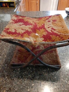 VINTAGE ANTIQUE FOLDING STOOL CHAIR SEAT THE NEW I.D. SEAT CO ROHRERSTOWN PA - Picture 1 of 8