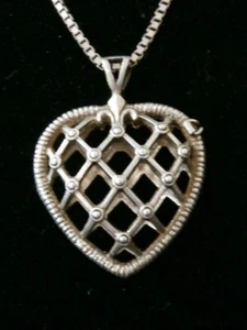 Collana con ciondolo cuore ritagliato in argento sterling unica vintage. Fai un'offerta #1559 - Foto 1 di 6