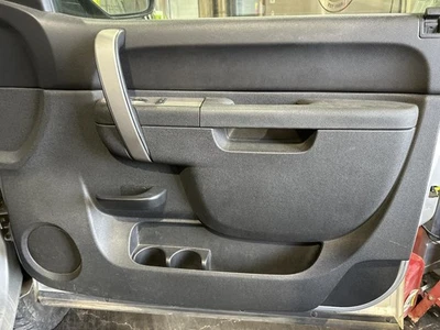 CHEVROLET SILVERADO 1500 PICKUP 2011 RIGHT FRONT DOOR TRIM PANEL BLACK — 第 1/4 张图片