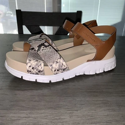 Sandalias para mujer Cole Haan Zerogrand entrecruzadas de cuero piel de serpiente talla 8,5 B- Leer Foto 1 de 4