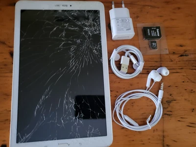 Samsung Galaxy Tab E SM-T560 9.6'' 16GB' Wi-Fi Tablet - Bianco - Immagine 1 di 4