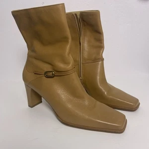 Markon Damen Stiefeletten Größe 10M beige seitlicher Reißverschluss 3,25 Zoll Absatz eckige Zehenpartie - Bild 1 von 8