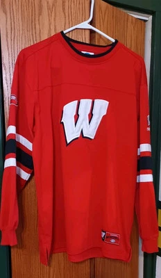WI BADGERS NCAA HOCKEY JERSEY - Image 1 of 4