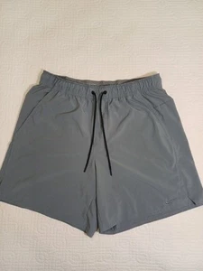 Nike Dri Fit Herren Laufshorts LARGE grau Training sportlich drei Taschen - Bild 1 von 12