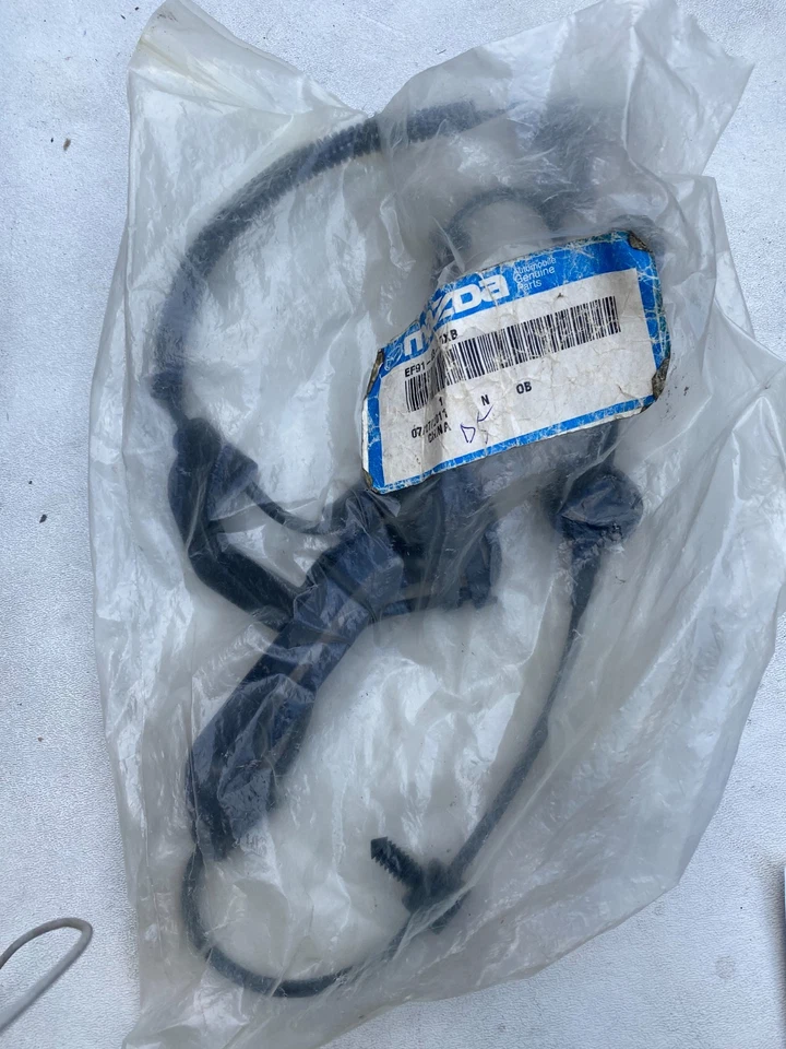 Genuine ABS Wheel Speed Sensor For Mazda Tribute  Ford Escape Mercury Mariner - Image 1 of 1