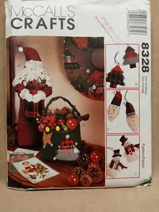 Patrón de costura McCall's 8328 para decoración navideña - SIN CORTAR - Imagen 1 de 1