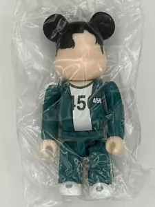 Bearbrick Squid Games Player 456 Secret Variant Be@rbrick Series 44 100% Medicom - Picture 1 of 3