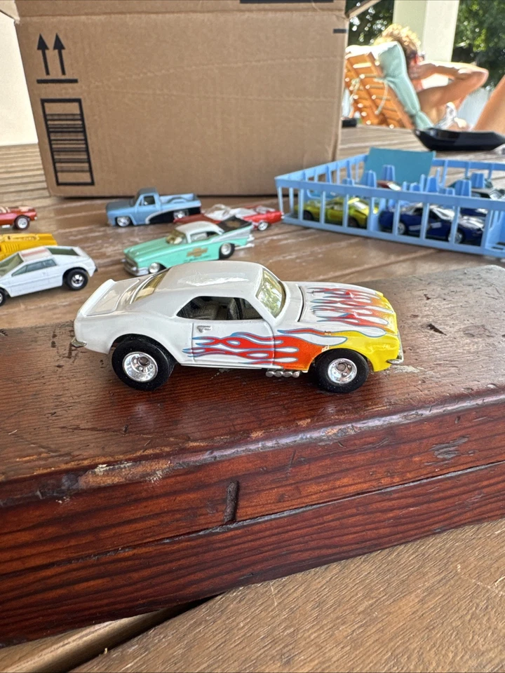 Hot Wheels Heavy Chevy Camaro - White Flame - NEAR MINT - Vintage Real Riders - Image 1 of 4