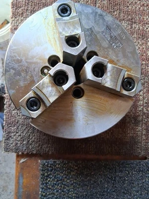 Nuevo portabrocas KITAGAWA 3 mordazas 7” JN07T109 montaje empotrado A5123  Foto 1 de 4