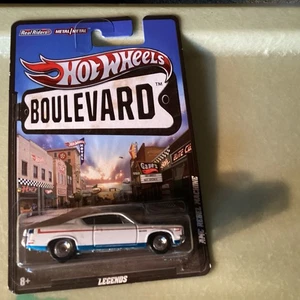 Hot Wheels Boulevard Legends AMC Rebel Machine con Real Riders 2011 - Imagen 1 de 5