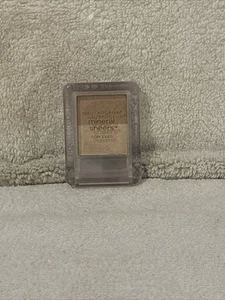 Neutrogena, Mineral Sheers für die Augen SAND 40, 0,12 Unzen 3,4 g, eingestellt KOSTENLOSER VERSAND - Bild 1 von 3