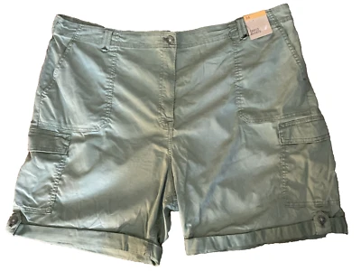 BNWT Ladies M&S Size 24 Khaki Cargo Short - Image 1 of 4