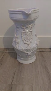 PICHET FAIENCE MALICORNE TESSIER FLEUR DE LYS ARMOIRIES - Photo 1/13