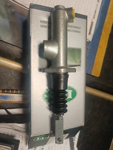 Pompa Frizione Sotto Al Pedale Alfa Romeo 1750-2000 Gt Gta Spider - Imagen 1 de 5