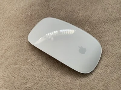 Wireless Bluetooth Apple Magic Mouse 1st Generation White ref.MM1 - Image 1 of 4