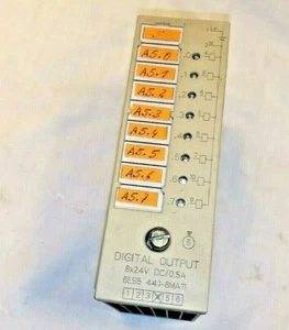 SIEMENS SIMATIC S5 6ES5 421-8MA11 Digital Output Module, 6ES5421-8MA1 - Picture 1 of 3