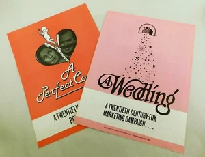 2x Robert Altman Original Cinema Movie Marketing Booklets Wedding Perfect Couple - Bild 1 von 7