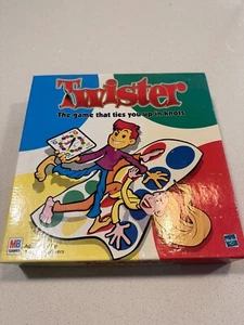 RETRO TWISTER BOARD GAME MILTON BRADLEY HASBRO CIRCA 2000 - Picture 1 of 4