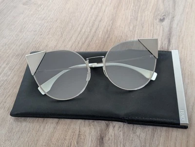 FENDI Women's Oversized Cat Eye Sunglasses FF0190/S Made in Italy - MINT - Image 1 of 4