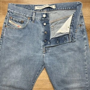 Vintage Diesel Jeans Men 34 Blue Straight Leg Raw Hem Denim Italy Fits 32x28 - Picture 1 of 13