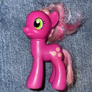 My Little Pony G4 Friendship is Magic 3" Brushable MLP Cheerilee flower Cutie - Picture 1 of 3