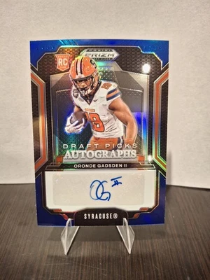 Oronde Gadsden 2025 Prizm Draft Picks Azul RC Automático/249 Cargadores Syracuse Foto 1 de 2