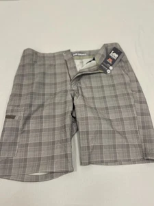 Lee Dungarees NWT Short Mens Land to Sea Hybrid Wicking Gray Plaid sz 32 - Picture 1 of 4
