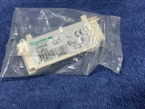 NEW - TELEMECANIQUE LAD4VE SURGE SUPPRESOR (V-07) - Picture 1 of 3