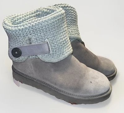 UGGs - Botas Shaina para mujer, talla 8, gamuza gris, suéter tejido superior puño plegable Foto 1 de 4