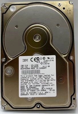 IBM 25L1950 FRU 36L8649 DNES-318350 18.2GB 68-PIN SCSI Hard Drive - Image 1 of 2
