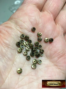 M00726x3-Bronce MOREZMORE 30 Metal 4mm Miniatura Botones Escala 1:6 Muñeca Títere - Imagen 1 de 1