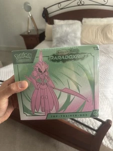German Pokemon TCG Paradox Rift Top Trainer Box Iron Valiant Sealed - Bild 1 von 5