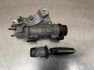 Audi RS4 B7 Ignition Barrel & Key 4B0905851Q - Image 1 of 4