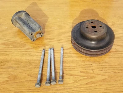 Bomba de agua con pernos espaciales de polea de 2 V Ford Ranchero 68 1969 Torino Fairlane 1965-75 Foto 1 de 4