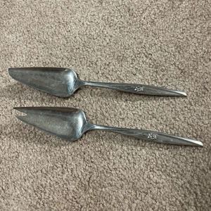 Frühlingsbringer Narzisse 1847 Rogers Bros. Massives Servier Käsemesser & Pick Vintage - Bild 1 von 9