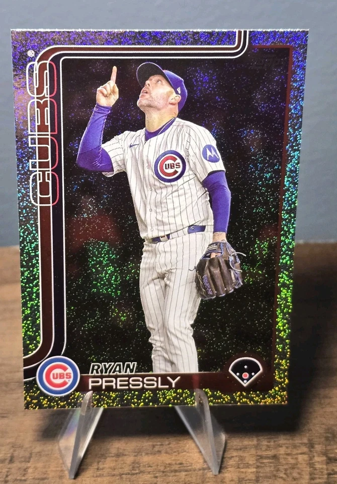 2025 Topps Update Series #US46 Ryan Pressly Sandglitter Chicago Cubs - Image 1 of 4